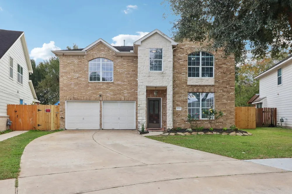 10038 Yolandita Houston, TX 77075