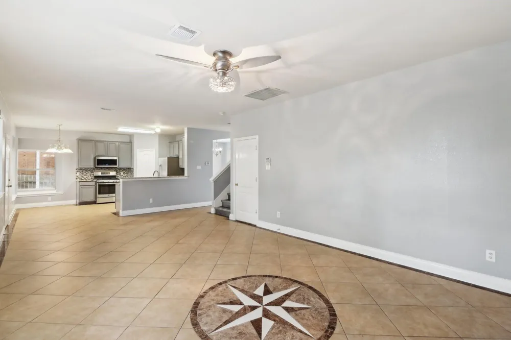 10038 Yolandita Houston, TX 77075