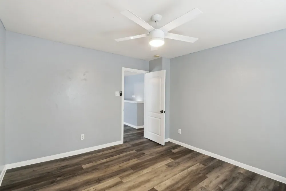 10038 Yolandita Houston, TX 77075