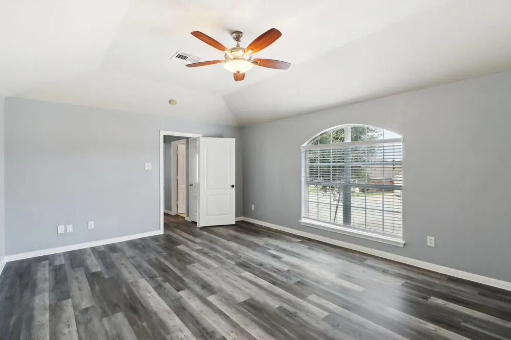 10038 Yolandita Houston, TX 77075