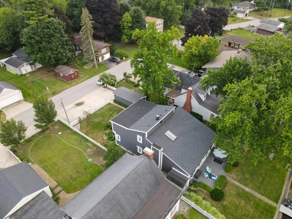 2124 Ash Te Wette Beach Drive Hillsdale, MI 49242