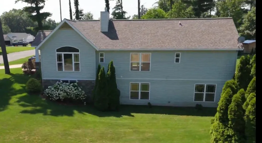 1921 Pineridge Hastings, MI 49058