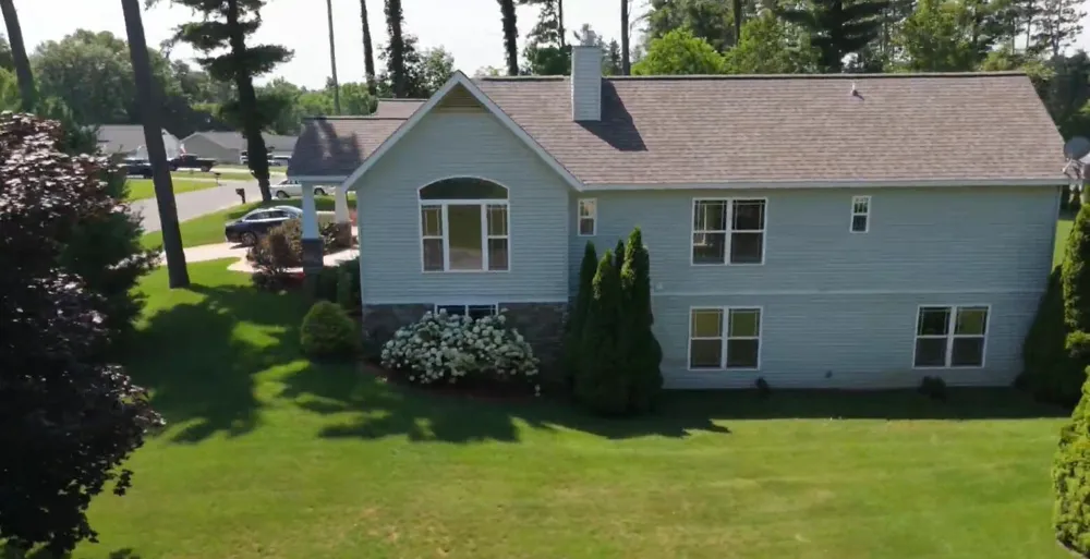 1921 Pineridge Hastings, MI 49058