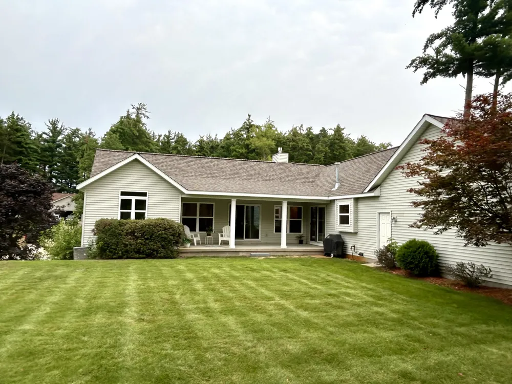 1921 Pineridge Hastings, MI 49058