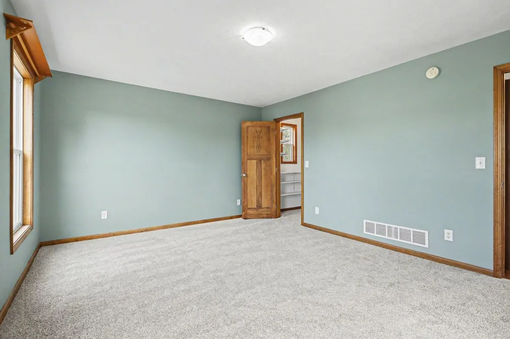 1921 Pineridge Hastings, MI 49058