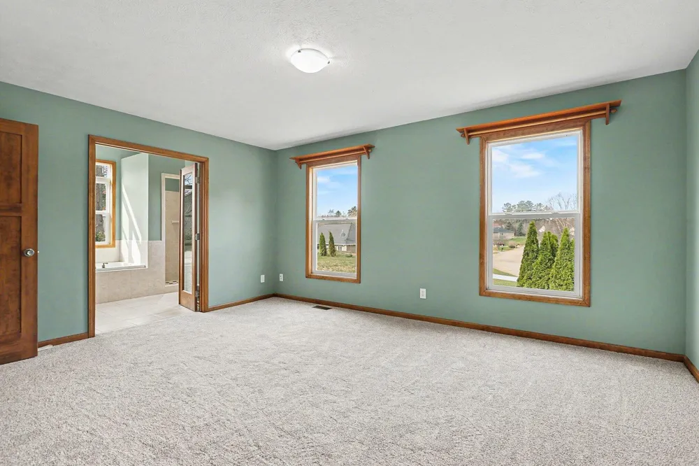 1921 Pineridge Hastings, MI 49058