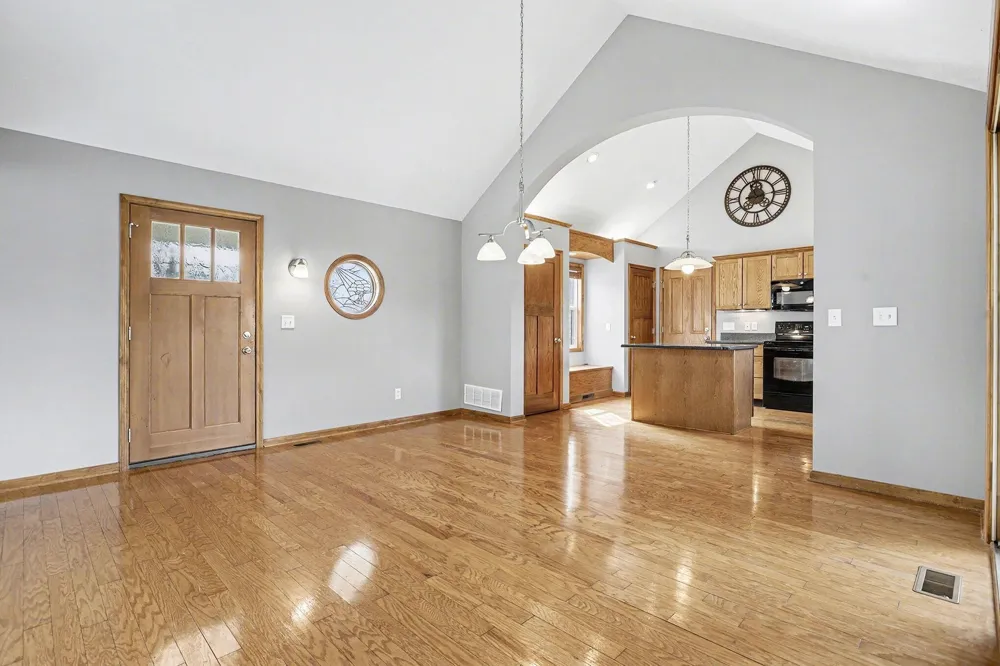 1921 Pineridge Hastings, MI 49058