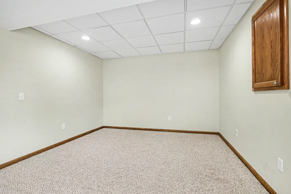 1921 Pineridge Hastings, MI 49058