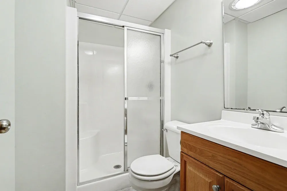1921 Pineridge Hastings, MI 49058