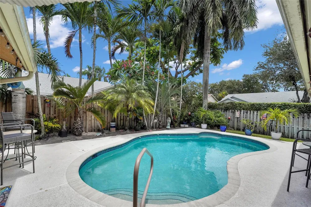 9811 NW 53rd Court Coral Springs, FL 33076