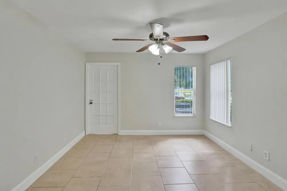 12650 Vista Isles Drive #918 Sunrise, FL 33325