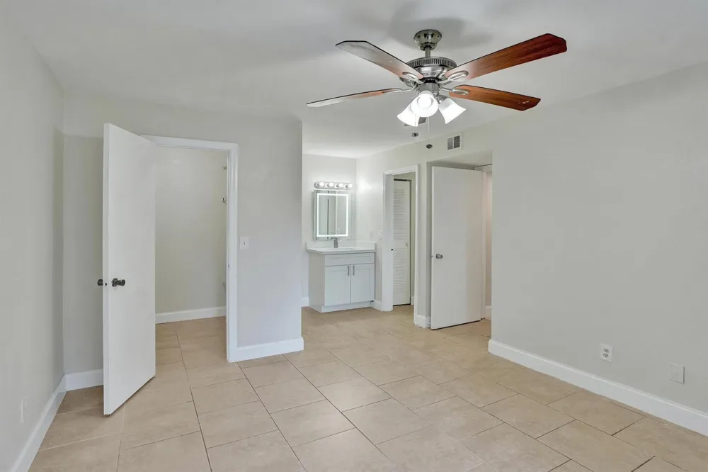 12650 Vista Isles Drive #918 Sunrise, FL 33325