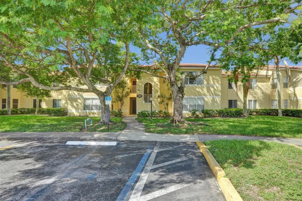 12650 Vista Isles Drive #918 Sunrise, FL 33325
