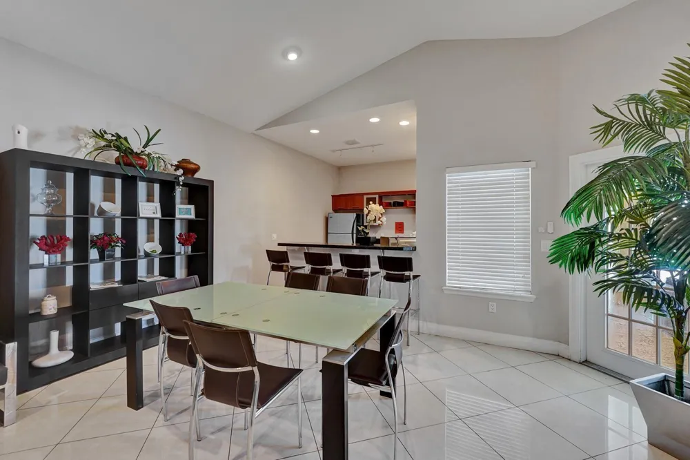 12650 Vista Isles Drive #918 Sunrise, FL 33325