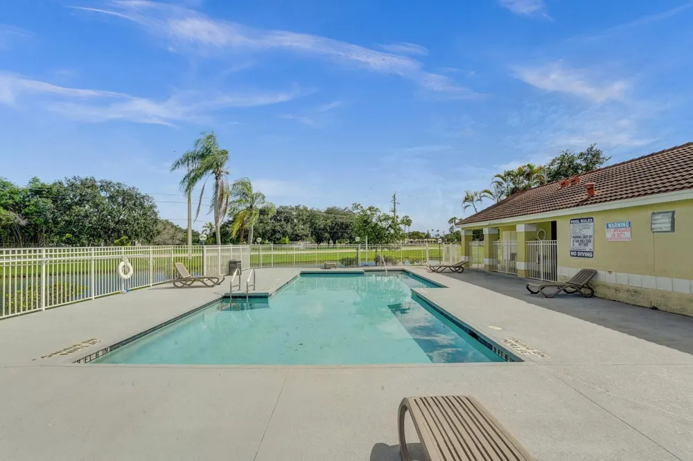 12650 Vista Isles Drive #918 Sunrise, FL 33325