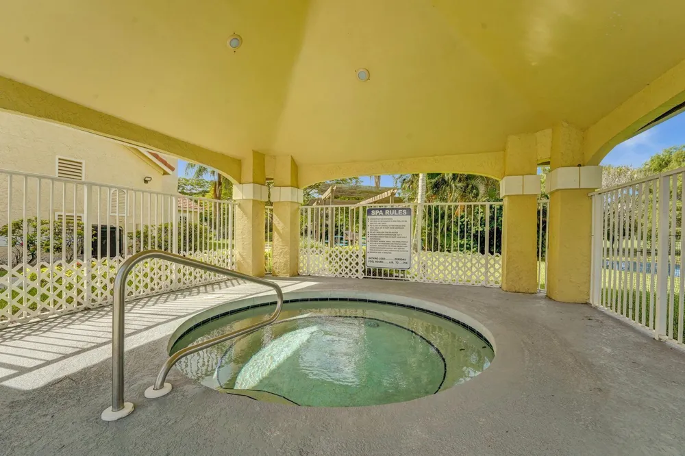 12650 Vista Isles Drive #918 Sunrise, FL 33325