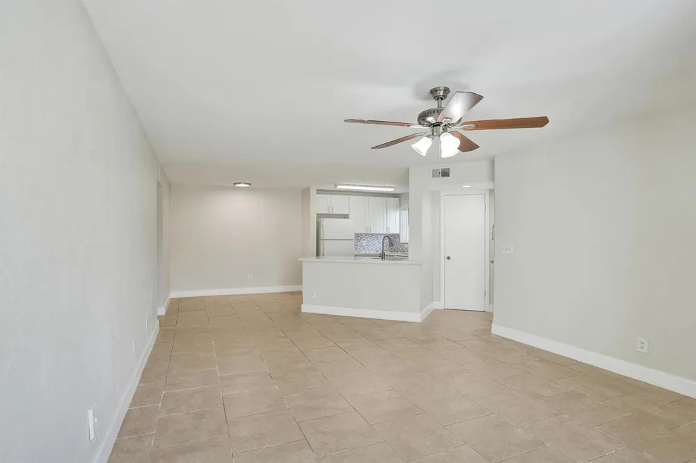 12650 Vista Isles Drive #918 Sunrise, FL 33325