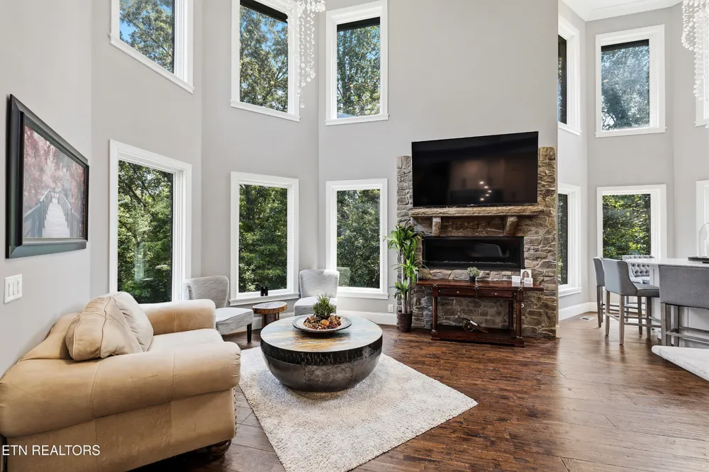 2124 Viewcrest Lane Knoxville, TN 37932
