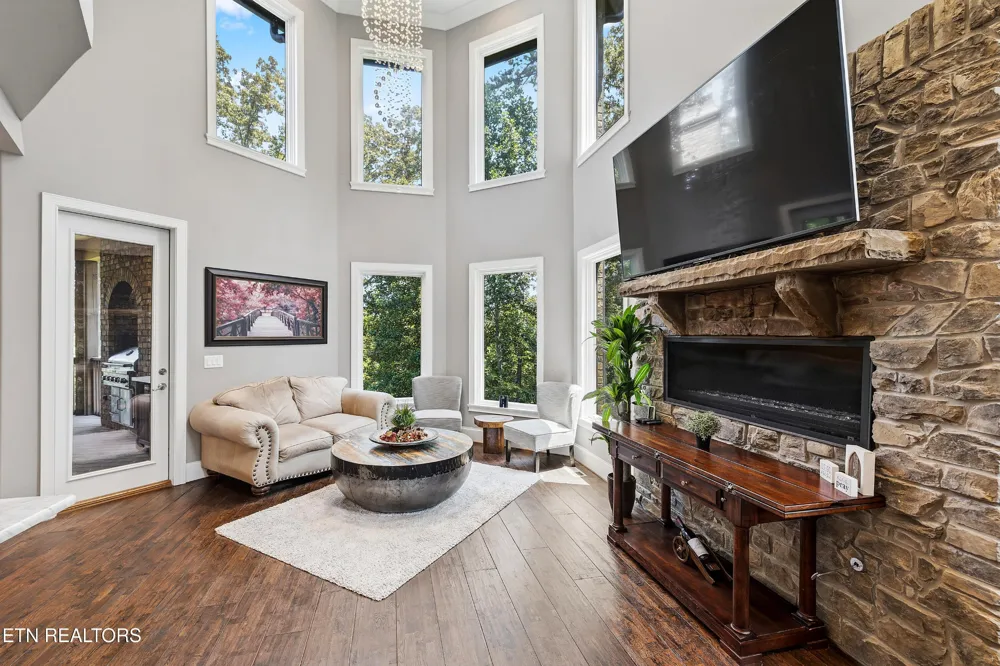 2124 Viewcrest Lane Knoxville, TN 37932