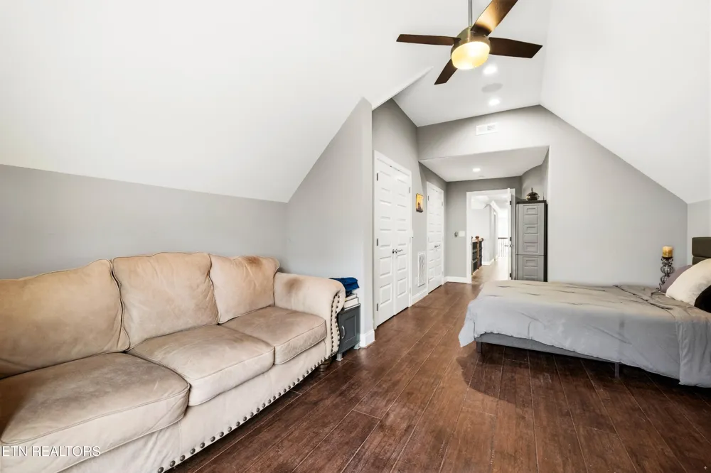 2124 Viewcrest Lane Knoxville, TN 37932