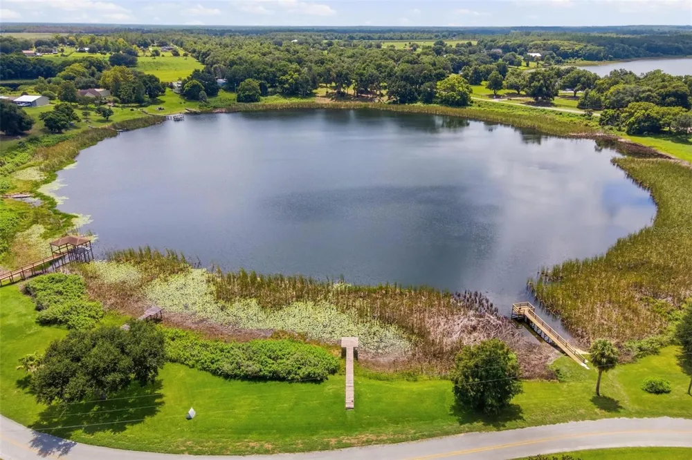 39023 LAKE BURNS ROAD Umatilla, FL 32784