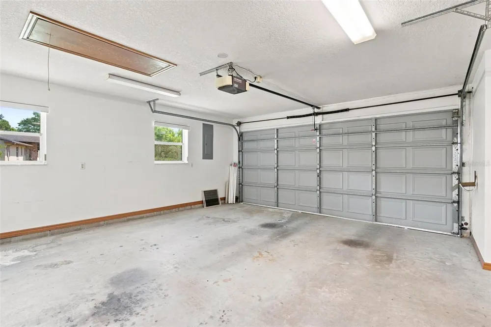 39023 LAKE BURNS ROAD Umatilla, FL 32784