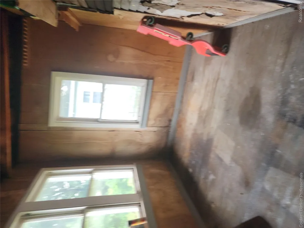 33 Forest Street River Rouge City, MI 48218