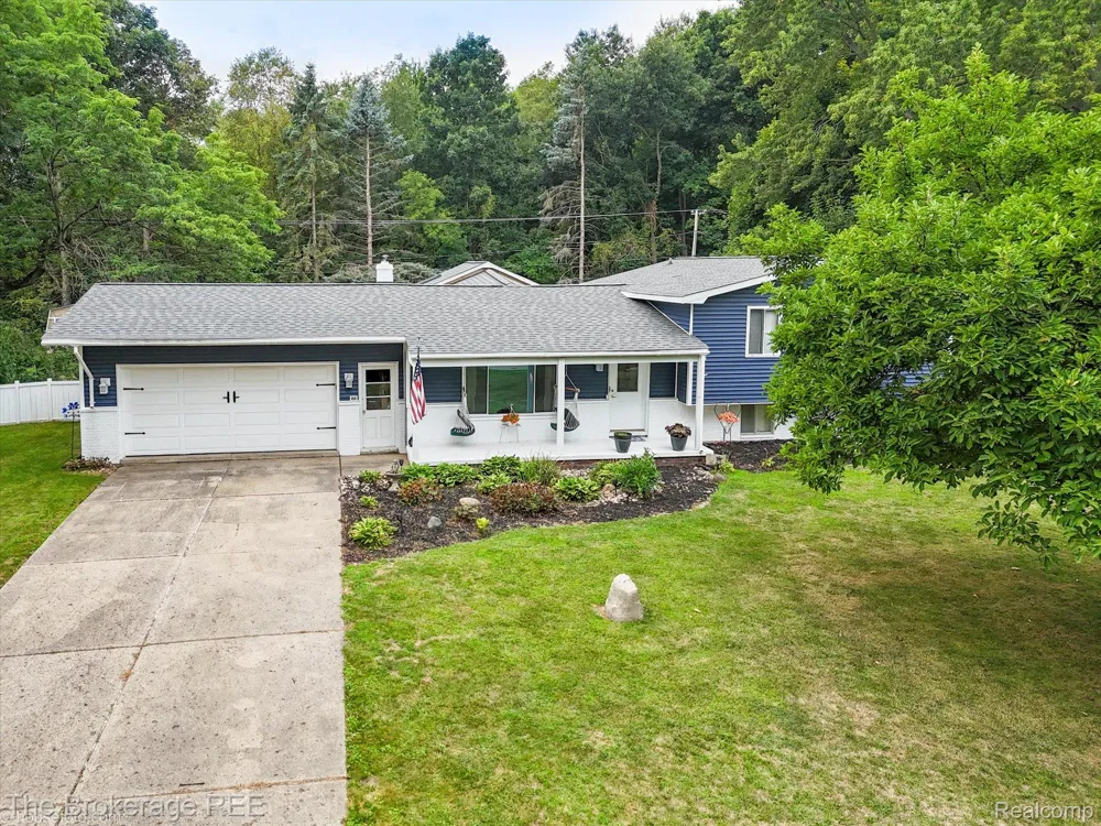 2127 Holly Tree Drive Davison Township, MI 48423