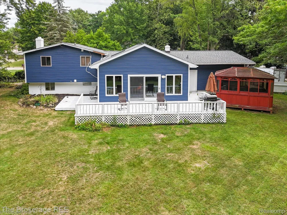 2127 Holly Tree Drive Davison Township, MI 48423