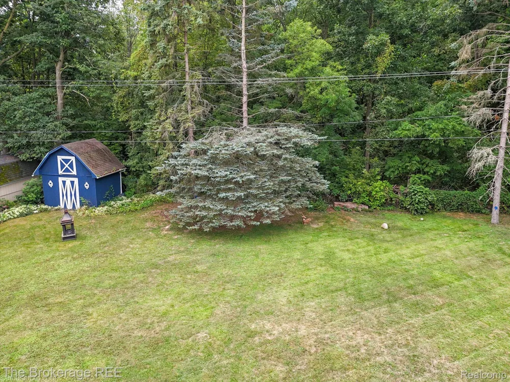 2127 Holly Tree Drive Davison Township, MI 48423
