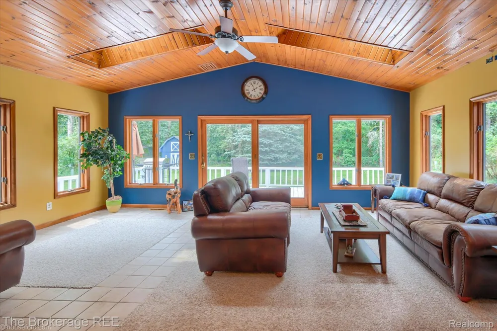 2127 Holly Tree Drive Davison Township, MI 48423