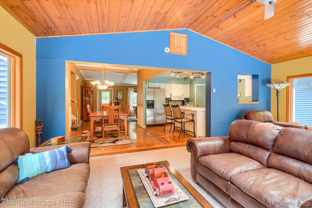 2127 Holly Tree Drive Davison Township, MI 48423
