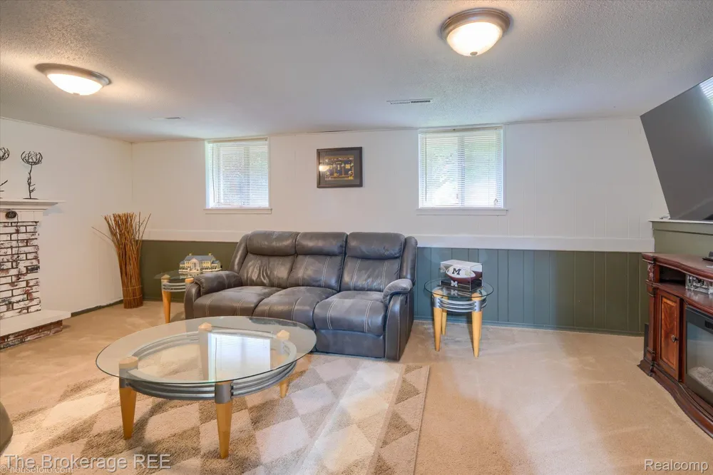 2127 Holly Tree Drive Davison Township, MI 48423
