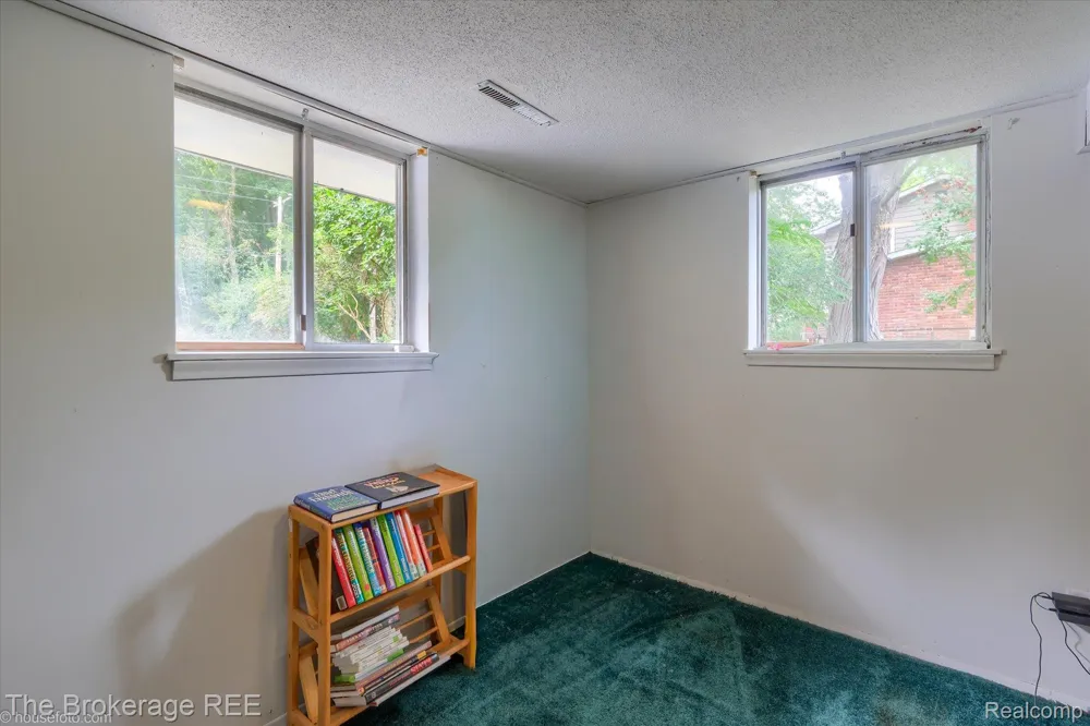 2127 Holly Tree Drive Davison Township, MI 48423
