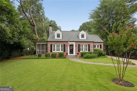 3054 Peachtree DR NE