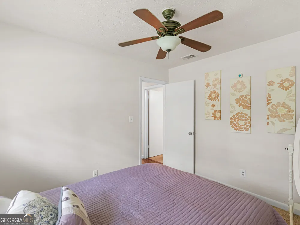2027 Chestnut Log DR Lithia Springs, GA 30122