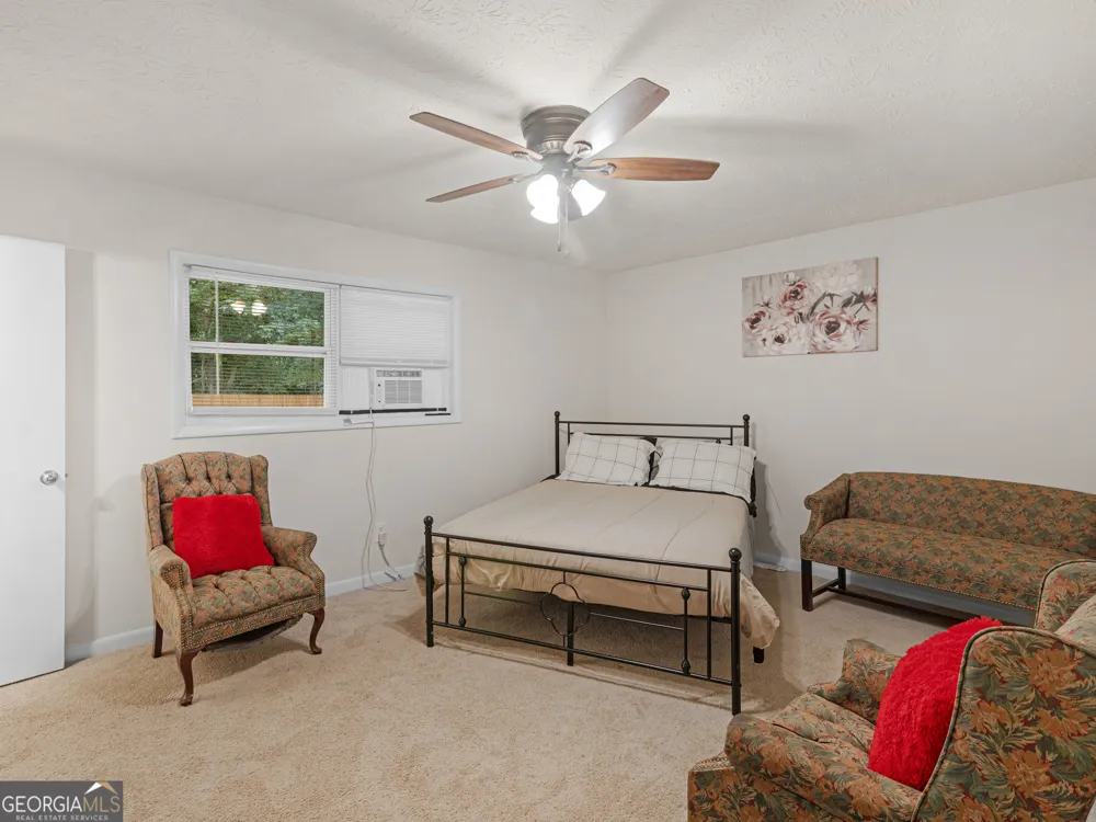 2027 Chestnut Log DR Lithia Springs, GA 30122
