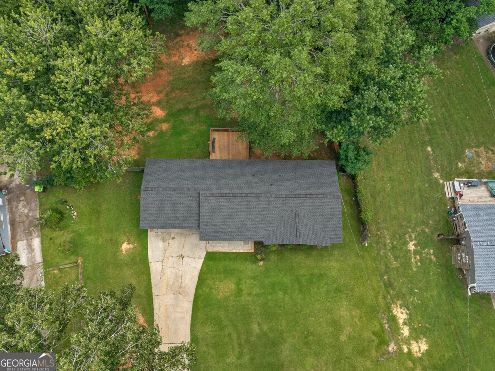 2027 Chestnut Log DR Lithia Springs, GA 30122