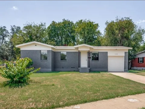 1208 Savage Drive