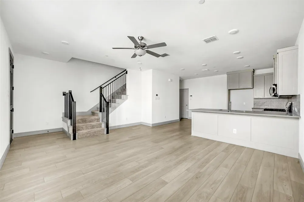 2538 Settlers Place Garland, TX 75042