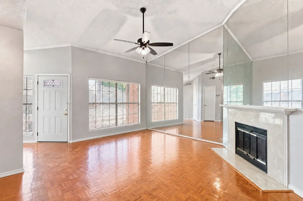 400 Pebble Way #262 Arlington, TX 76006