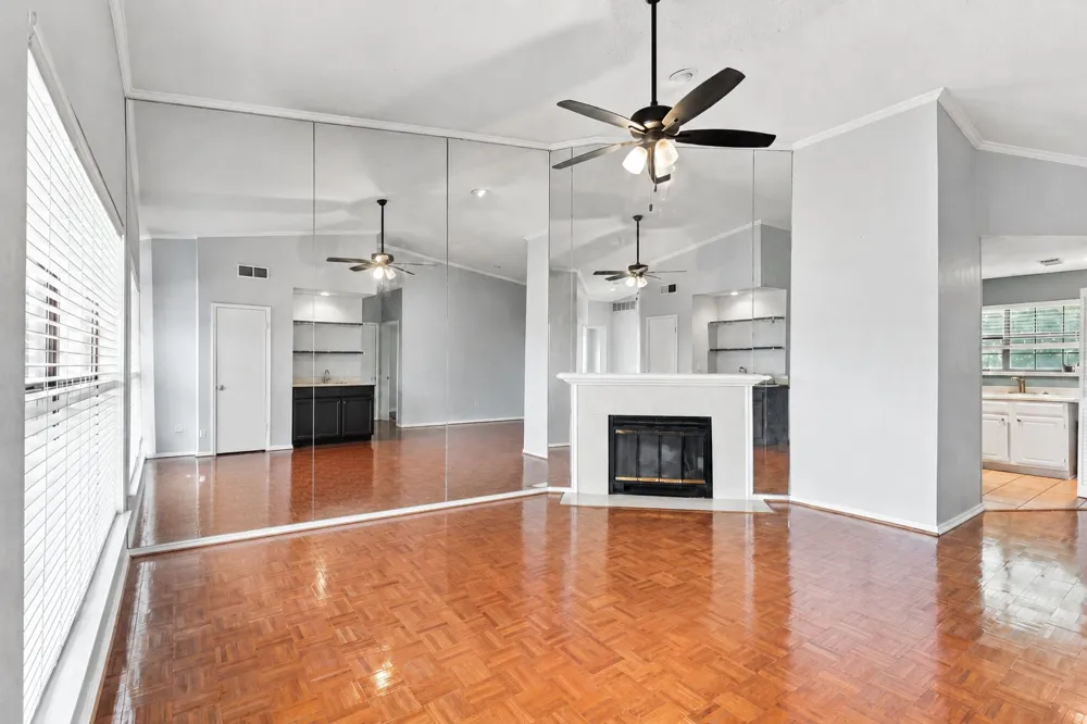 400 Pebble Way #262 Arlington, TX 76006