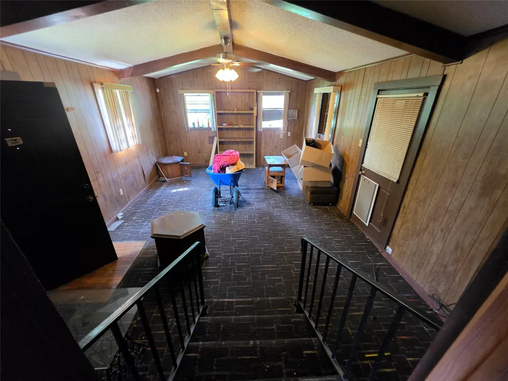 919 E Murchison Street Palestine, TX 75801