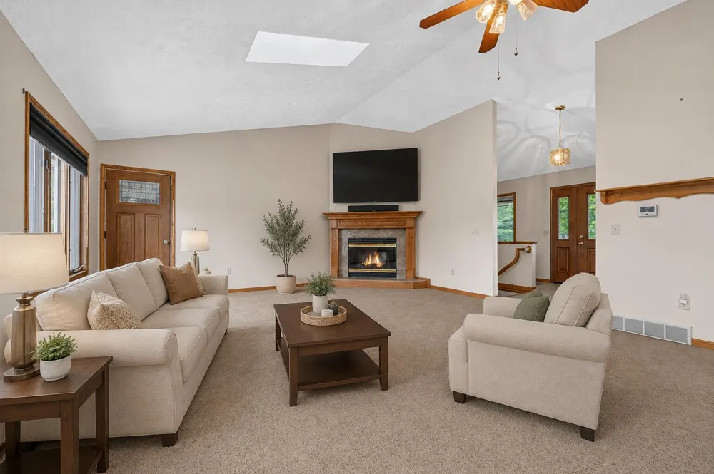 5430 E T AVENUE Vicksburg, MI 49097