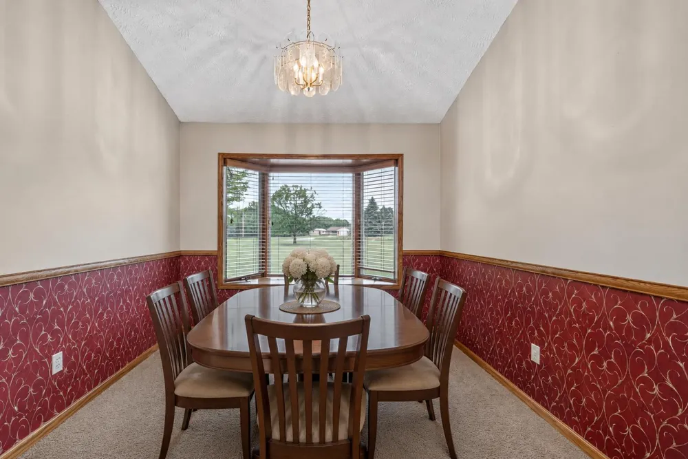 5430 E T AVENUE Vicksburg, MI 49097