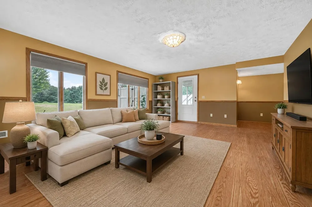 5430 E T AVENUE Vicksburg, MI 49097