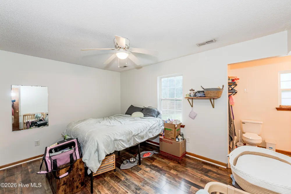 106 Linden Road Richlands, NC 28574