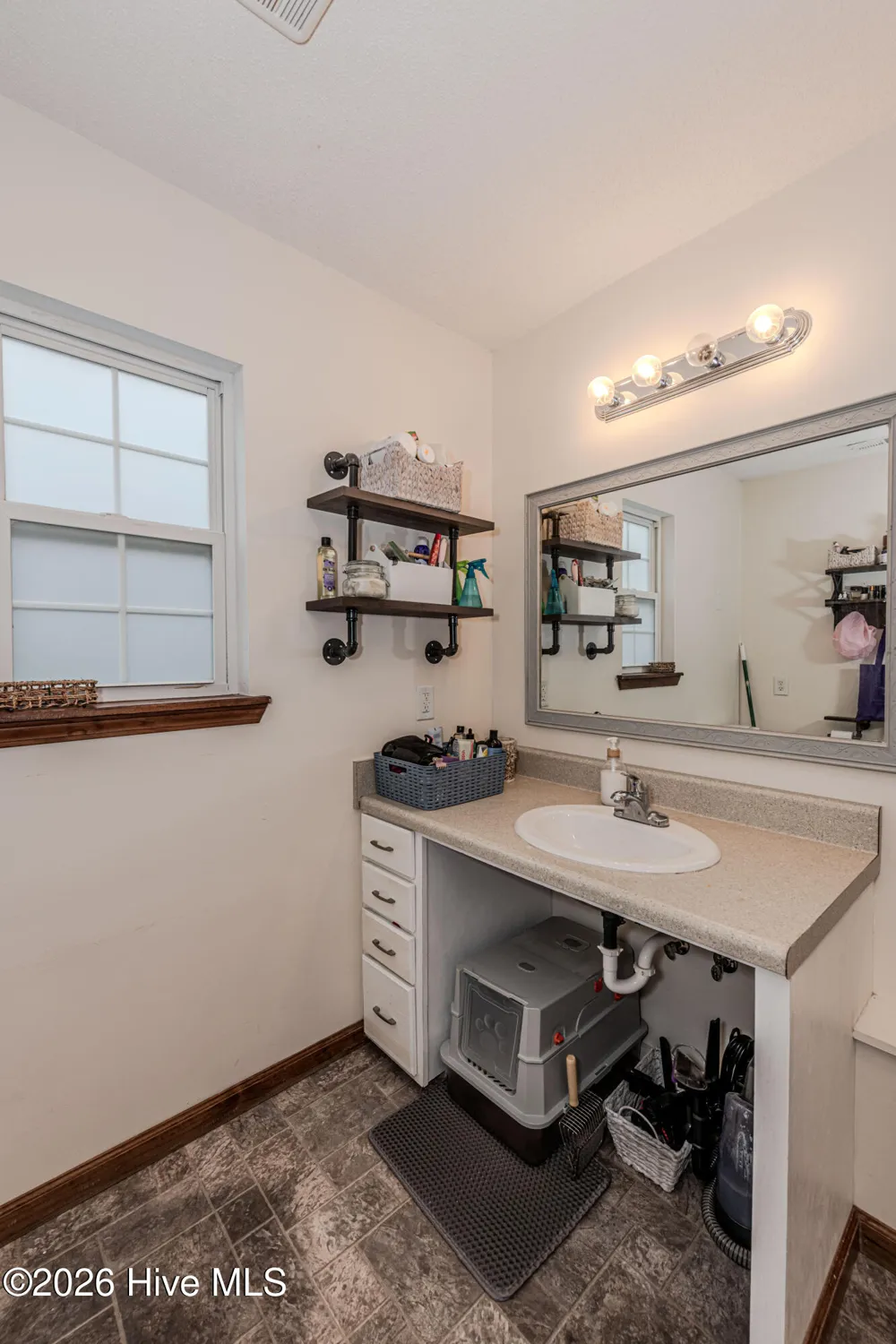 106 Linden Road Richlands, NC 28574