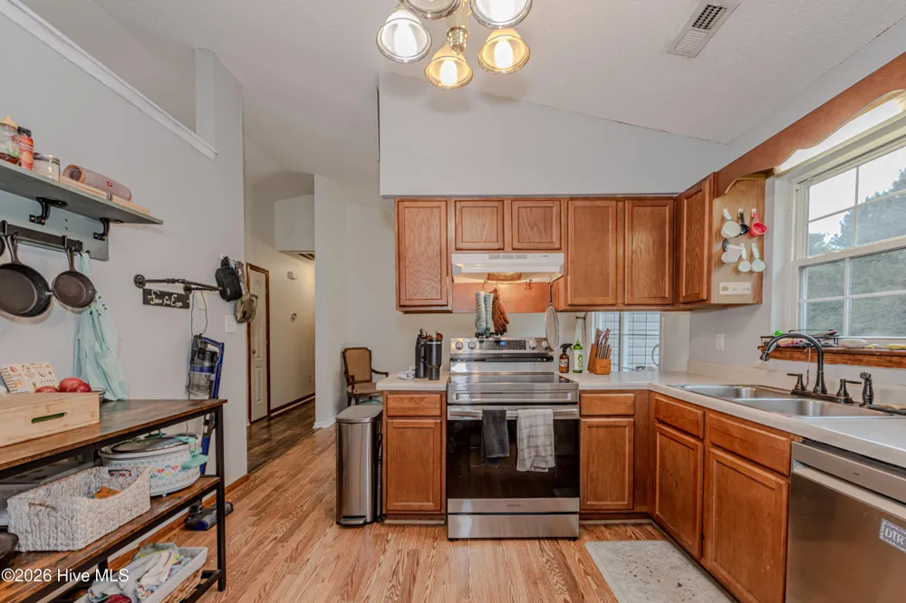 106 Linden Road Richlands, NC 28574