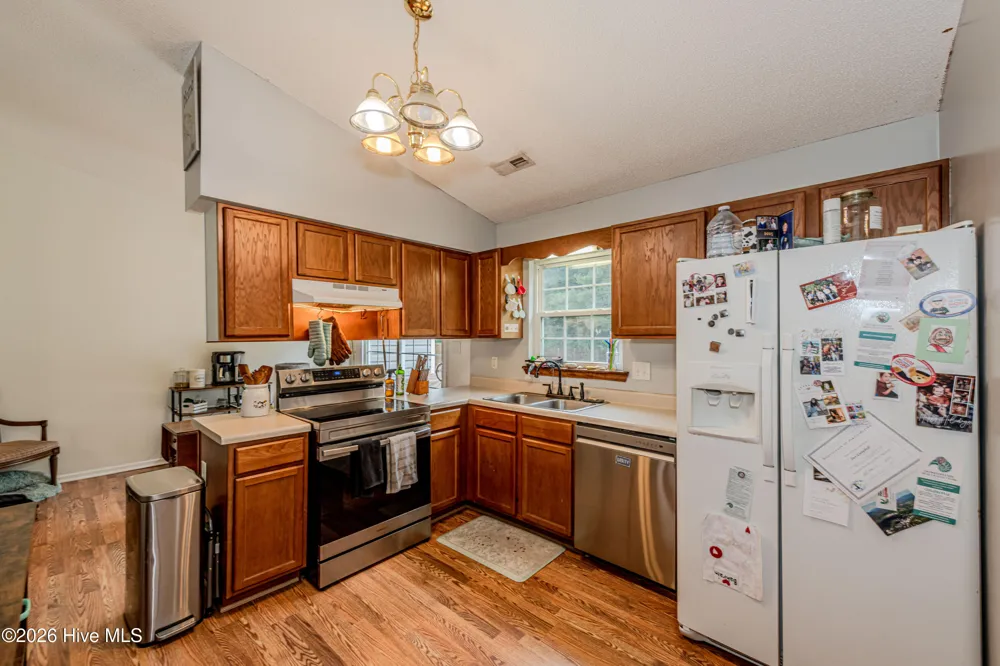 106 Linden Road Richlands, NC 28574